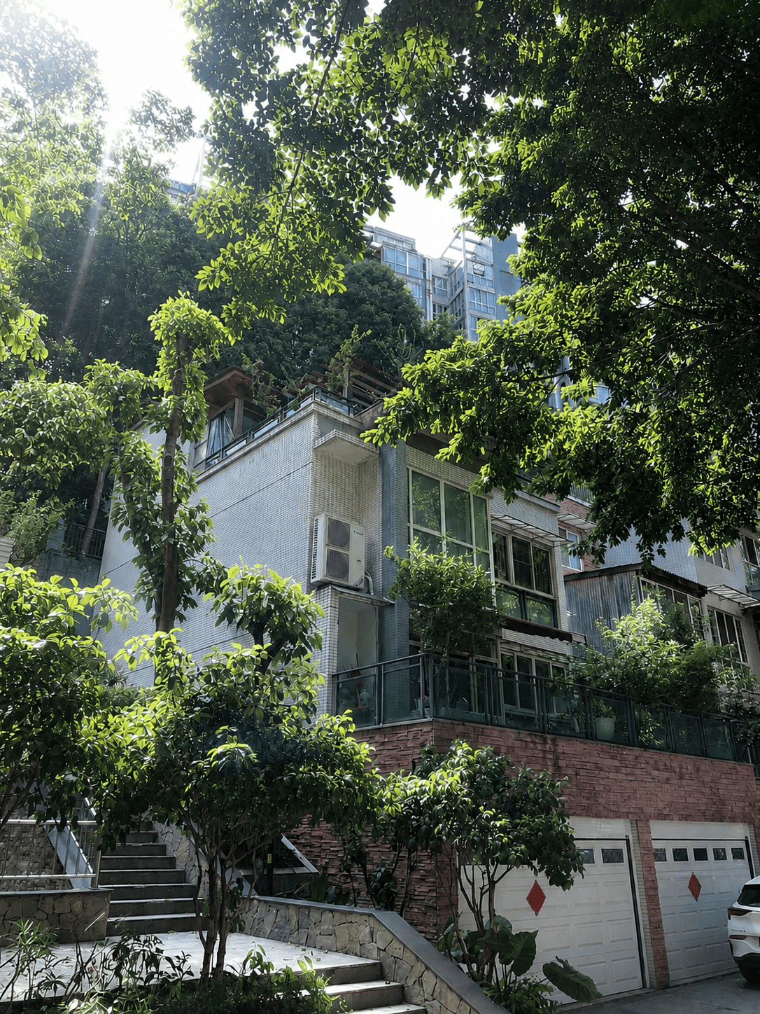 绍兴岛居岁月从容升级：小小岛老别墅加装蒂升悦行款电梯